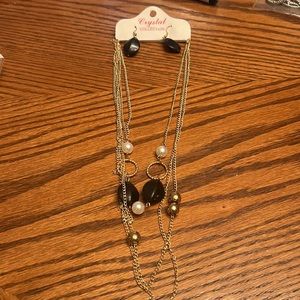 NWOT WOMEN NO BRAND CRYSTAL COLLECTION PIERCED BLACK STONE EARRING & NECKLACE SE